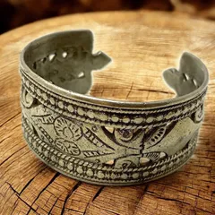 バングル ブレスレット 刻印 模様 紋章 シルバー ブラス 真鍮 シンプル インディアンジュエリー アクセサリー ビンテージ 50s ~ 60s 70s 80s 90s ナバホ族 サントドミンゴ族 メンズ 一点物 アンティーク  2200 p10/