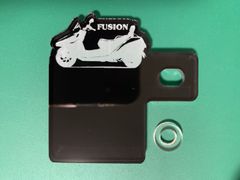 フュージョンシルエット　FUSION　自賠責ステッカープレート