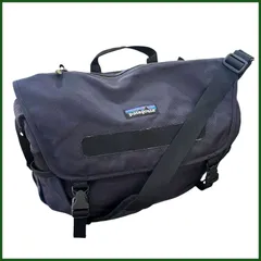 【美品】パタゴニア HALF MASS BAG ハーフマス メッセンジャーバック パタゴニア(patagonia) Half Mass Pack(ハーフマス バッグ