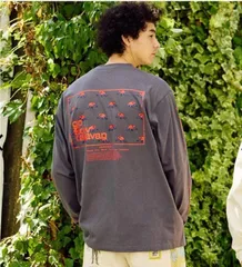 新品　ゴースロキャラバン　イチゴヤドクガエル　ロンＴ　サイズ4　黒　男女共用　メンズ　レディース　アウトドアファッション　アメカジ　お洒落　カッコいい系のサムネイル