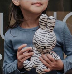 ミッフィー【ぬいぐるみ】ゼブラしまうま柄24cm★オランダmiffy動物　ボントントイズ