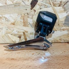 【中古品】 シマノ アルテグラ Di2 FD-R8050 フロントディレイラー 2×11S SHIMANO ULTEGRA ディレーラー 電動 動作確認 クリーニング済