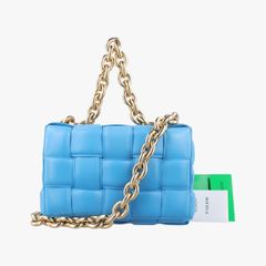 ボッテガヴェネタBottega Venetaザ チェーン カセットブルーラムスキンB09086761R