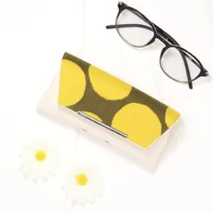 【dot.K】ちょうどいいが見つかる★ セミハード シンプル眼鏡ケース 北欧柄 ドット カーキ×黄 受注生産 14日以内に発送