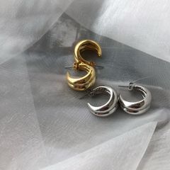 ピアス フープピアス 両耳用 太め シンプル 幅広 大ぶり ステンレスポスト 合金 ボリューミー ボリューム感 カジュアル レディース ジュエリー アクセサリー 韓国アクセサリー 261P シースキー【seasukii】