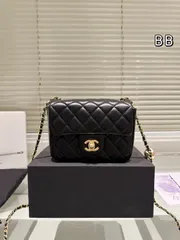 【今日特価】Chanel 小羊皮 ゴールドボール スクエア ファットバッグ 送料無料 割引価格で購入可-WT0輸入