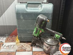 〇〇【中古】 日立 NV90HMC 90mm 高圧釘打ち機 HITACHI 【ハンズクラフト佐賀】のサムネイル