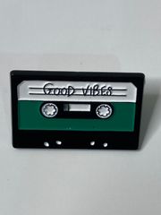 ピンバッジ カセットテープ レトロ 音楽