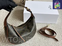 【今日特価】Celine セリーヌ ニュー アンダーアーム バッグ シリーズ レトロな雰囲気と耐久性の特徴