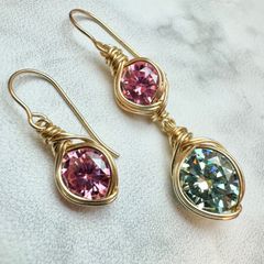 モアッサナイト ピアス