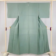 たんす屋 TANSU-YA 中古 リユース着物 色無地 緑 青白橡色 セミフォーマル 染め 地紋織り 袷 絹 未洗い 【身丈】153cm【裄丈】66cm MS3351
