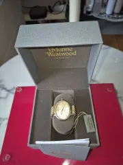 ヴィヴィアンウエストウォッチ