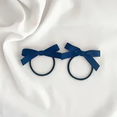 サテンリボン ヘアゴム ネイビー 《2個セット》 ラプティフルール ヘアゴム リボンヘアゴム キッズ  お受験 入学式 卒業式 結婚式 入園式 卒園式 発表会  キッズ 子供 子ども こども キッズヘアゴム NAVY 紺 紺色