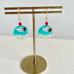 海の丸いチョコミントフックピアス、アレルギー対応イヤリング