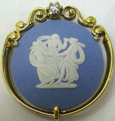 美品 ウエッジウッド Wedgwood ブローチ 1ヶ 石入