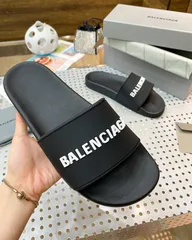 2024年最新】balenciaga サンダルの人気アイテム - メルカリ