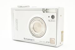 ★極上美品★富士フィルム FUJIFILM FinePix F10★ LL33#4661