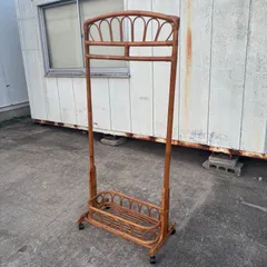 レトロ!! ラタン 籐 ハンガーラック 洋服掛け キャスター付!! 昭和レトロ アーチ型 ラタンハンガーラック 籐家具 古道具 古