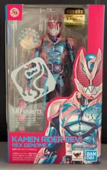 S.H.Figuarts 仮面ライダーブレイド キングフォーム ナンバーワン戦隊ゴジュウジャー｜ アニメグッズ ・フィギュア