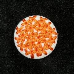 ★刺繍缶バッジ★　キンモクセイ　白背景