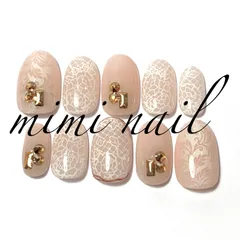現品限り ベージュ＆ホワイトレースネイルチップ ハンドメイド オーバル小さめサイズ ジェルコート済