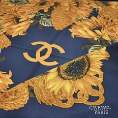 専用出品　CHANEL ひまわり柄 シルクスカーフ CHANEL ひまわり柄 シルクスカーフ
