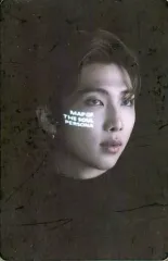 【中古】コレクションカード(男性) [ホログラム仕様]：防弾少年団/RM(アールエム)/裏面黒/「BTS MAP OF THE SOUL ON：E CONCEPT PHOTOBOOK」SPECIALセット封入特典ホログラムフォトカード  