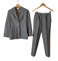 2026年最新】aquascutum レディース スーツの人気アイテム - メルカリ