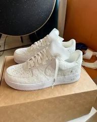 2024年最新】LOUIS VUITTON NIKE AIR FORCE 1の人気アイテム - メルカリ