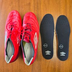 とも様専用　アンブロ　サッカースパイク　アクセレイターKL HG 　赤26.5　黒27.0　中古品　箱なし　UAふくらはぎサポーター　おまとめ中古品　箱なし