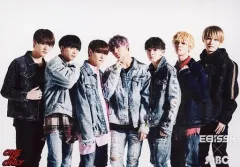 【中古】生写真(男性) ONE N’ ONLY/集合(7人)/横型・膝上・衣装黒・青・デニム・センターHAYATO・顔上げ・背景白/「ONE N’ ONLY～EBiSSH×SBC～ Dark Knight」EBiSSH 生写真セット #010 さとり少年団 生