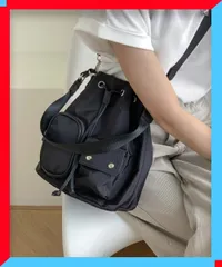 新品 巾着ショルダーバッグ レディース 小さめ ナイロン ポケット付き 軽量 トレンドバッグ 【送料無料】