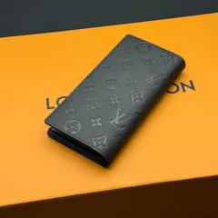 【本日限定特価】Louis Vuitton Brazza ウォレット モノグラムエンボス ※こちらの商品は海外製の並行輸入品です。 [本日特価|新品未使用品]