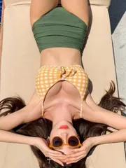 海にプールに可愛いセクシービキニ２セット【ビキニA4】