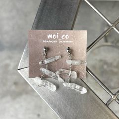 Asymmetry Quartz Earrings – 水晶ピアス moi_co
