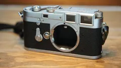 本革 Leica 初期 M3 皮を飾ります（背中のサイズ 3.4X7.8cm) レザーボディケース LEICA M対応 LMB-M3 | アルティザン