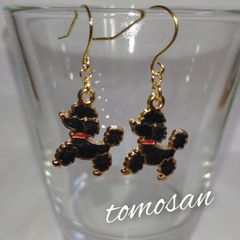 黒プードルピアス(ラメ入り)イヤリング他変更可能