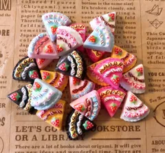 いちごケーキ　24個　デコパーツ　プラパーツ　 ハンドメイド 素材 スイーツ