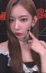 LE SSERAFIM SAKURA FEARLESS JP 14