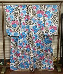 洗える　二尺袖　小振袖　二尺袖着物　きもの　着物　卒業式着物 単品 卒業式 大学生 大学 中学生 卒服 きもの キモノ kimono 二尺袖 袴 はかま 和服 和装 ジュニア ガールズ 女の子 レディース 女性 女 フリーサイズ 謝恩会