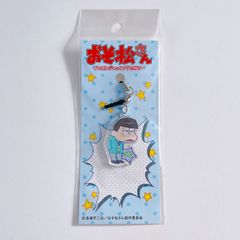 新品未使用品 おそ松さん ストラップ 一松 グッズ イヤホン ジャック アクセサリー アクリル チャーム おそ松さんグッズ イヤホンジャックアクセサリー キーホルダー 【H03