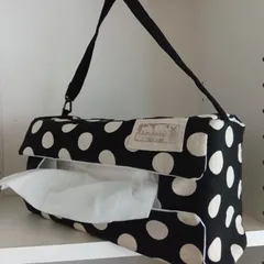 ハンドメイド鼻セレブ吊り下げ横向きBOXティッシュケース(黒色水玉)のサムネイル