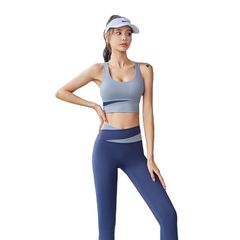 【送料無料】新品　レディース　ヨガウェア　ランニングフィットネス服　ブラ付き　上下セット