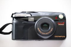 Olympus OZ120 zoom、N72