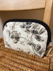 ハンドメイド　ポーチ