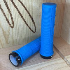 【新品】ロックオングリップ ハーフワッフル ブルー ネジ止め 取付簡単！
