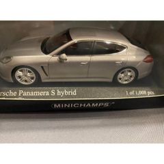 Porsche Panamera S hybrid 2011 色：Silver メーカー：ミニチャンプス 新品未使用 1/43ミニカー