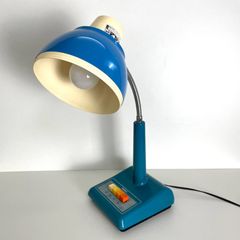 M0929B 昭和レトロ National デスクライト LB-618-B ブルー ボタン式 ヴィンテージ インテリア 当時物 古い レトロポップ 電気 ライト 通電確認済み 照明 卓上スタンド