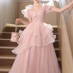 フリルが可愛い スパンコールがゴージャスなイブニングドレス