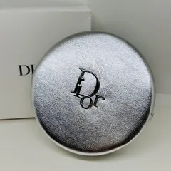 ディオール/丸型ポーチシルバーのサムネイル